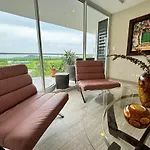 1 Bedroom Luxury Apartment With Private Jaccuzi